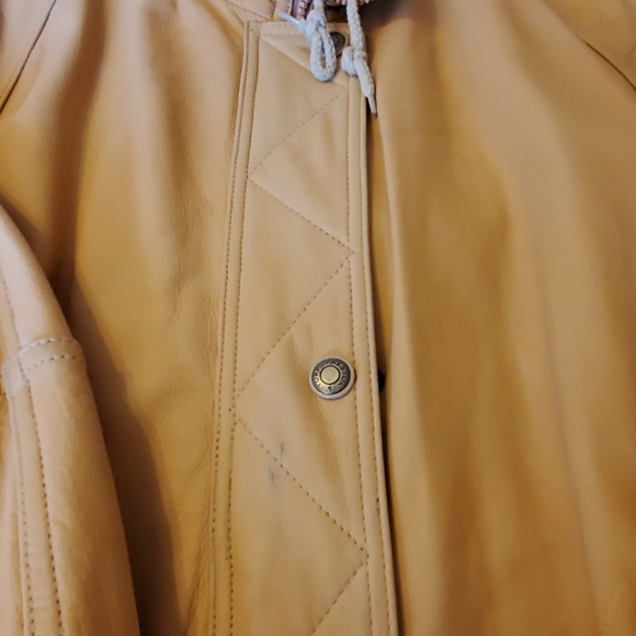 Women's knee length leather coat - Picture 2 of 6